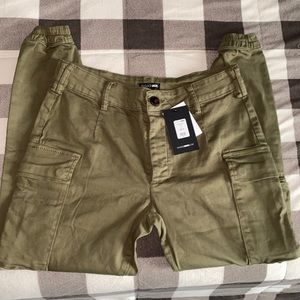 *BRAND NEW* Fashion Nova Cargo Pants